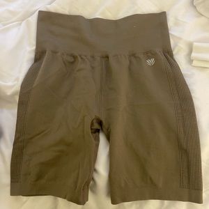 Forever 21 brown biker shorts